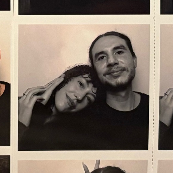 Meet your Posher, Amy & Jullian - Picture 1 of 1